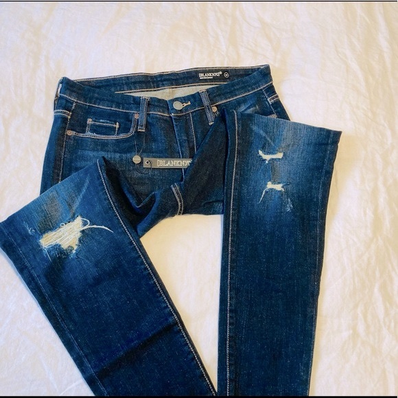 BlankNYC Mid Rise Skinny Distressed Dark Wash Jean - Picture 4 of 8